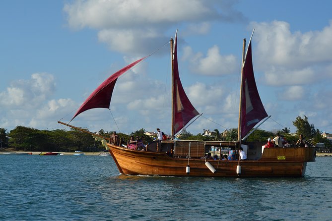 Full Day Private Charter to Ile Aux Cerfs Including Lunch With Sirene Dor - Inclusions and Amenities