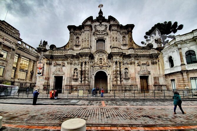 Full Day Private Tour of the City of Quito With a Guide - Pickup Arrangements