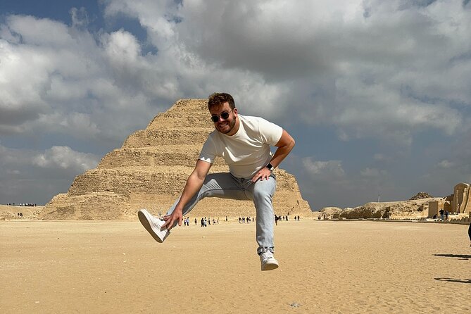 Full-day Private Tour Pyramids of Giza, Sphinx, Memphis and Sakkara - Highlights of the Tour