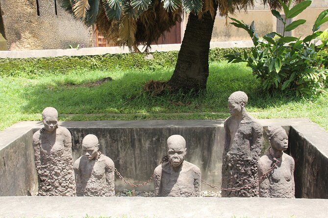 Full-Day Stone Town and Prison Island Tour in Zanzibar - Exploring UNESCO-listed Stone Town