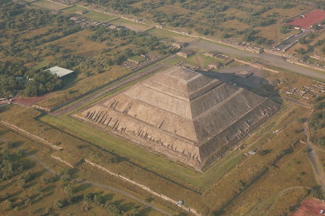 Full-Day Teotihuacan Hot Air Balloon Tour From Mexico City Including Transport - Balloon Flight Experience