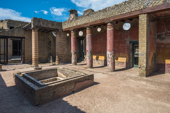 Full Day Tour in Pompeii, Herculaneum and Vesuvius - Meeting and Pickup Details