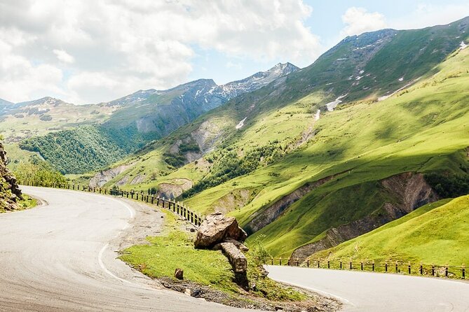 Full Day Tour to Kazbegi - Scenic Viewpoints