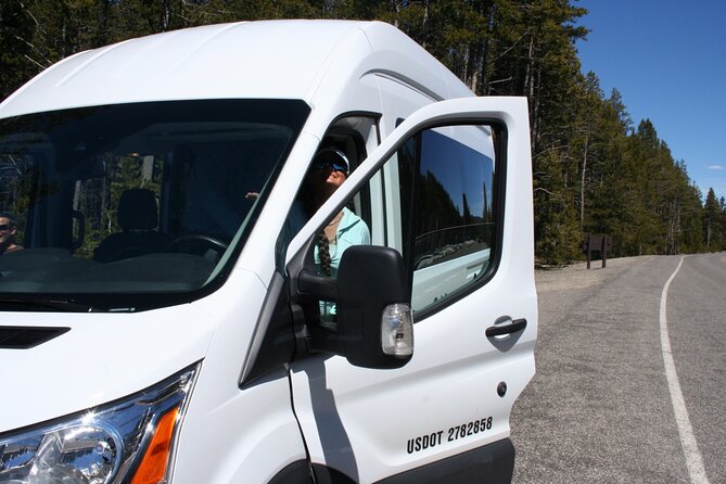 Full Day Yellowstone "The Volcano" Lower Loop West Yellowstone - Inclusions and Amenities