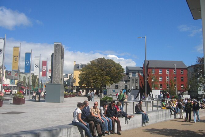 Galway Top Highlights and Claddagh Village Walking Tour - Key Highlights of Galway