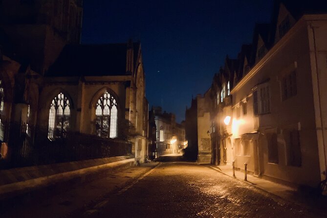Ghost Tour of Oxford - Inclusions