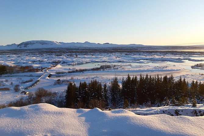 Glaciers and Aurora: Around Iceland in Winter - Inclusions
