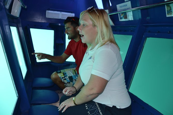Glass Bottom Boat Cruise In Puerto Castillo - Ratings and Reviews
