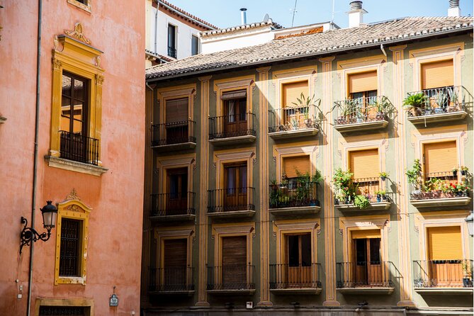 Granada : Private Custom Walking Tour With Guide (Private Tour) - Inclusions and Highlights