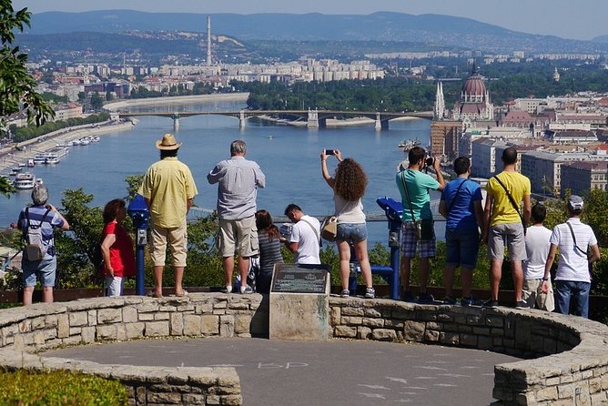 Grand City Tour - Meeting Point