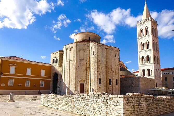 Group History Walking Tour in Zadar Old Town - Accessibility and Participation