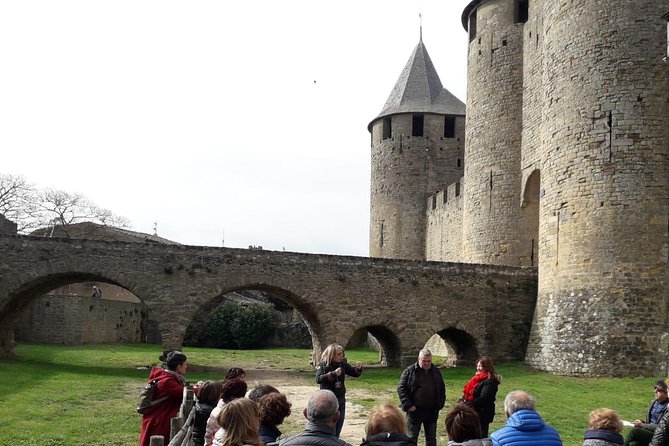 Guided Tour of the City of Carcassonne (On Foot) - Historical Context and Architectural Significance