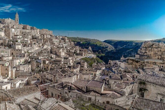 Guided Tour to the Sassi of Matera in Spanish - Admiring the Historic Rock Churches
