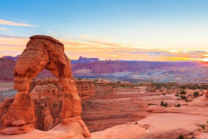 Half Day Arches 4x4 With Delicate Arch Hike - Inclusions