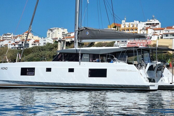 Half Day Catamaran Tour in Algarve - Lagos - Inclusions and Amenities