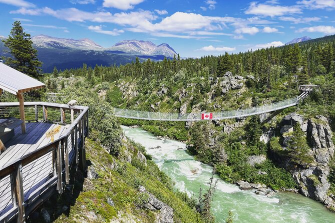 Half Day Tour to Yukon and Suspension Bridge - Itinerary Highlights