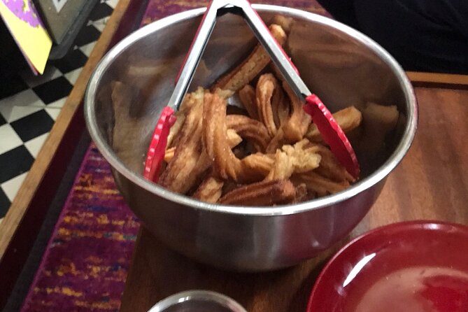 Hands-On Churros & Chocolate Class on a London Houseboat - Unique Barge Setting