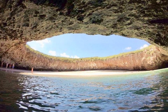 Hidden Beach Tour - Inclusions