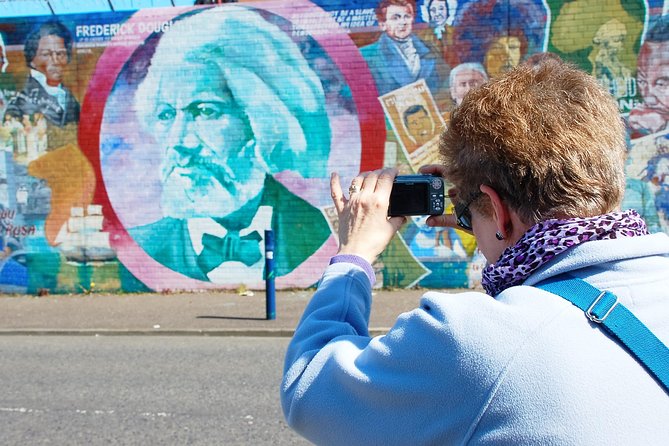 Highlights of Belfast Sightseeing 4 Hours Private Tour - Meeting and End Points
