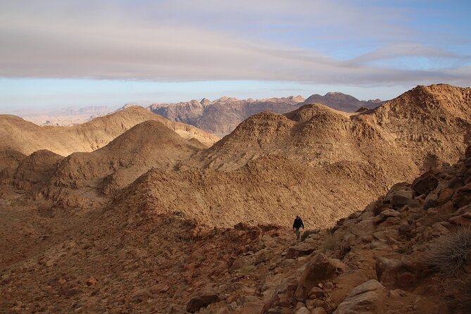 Hike to Jordan Highest Mountain, Umm Ad Dami With Meal and Stay - Meals Included in the Tour