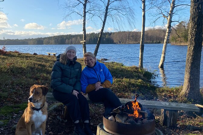 Hike With Wild Forage Surviving Tips and Local Lunch at the Lake - Identifying Edible Wild Plants
