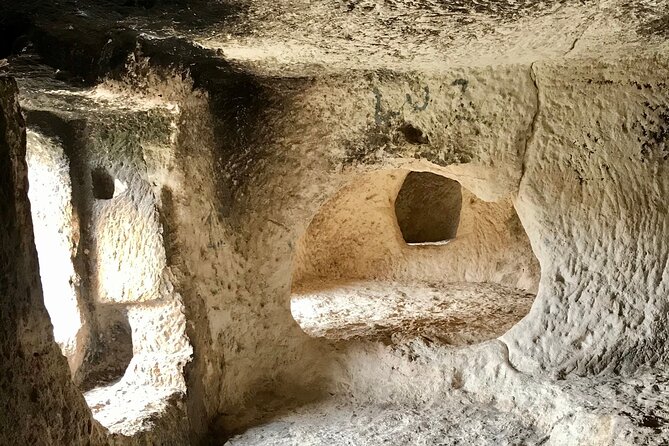Historic Bocairent, Covetes Del Moros Caves and Pou Clar Pools - Hiking the Barranco Del Tarongers Trail