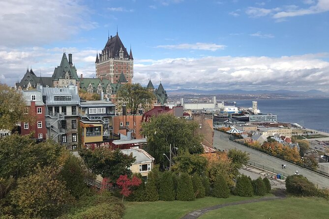 Historic District of Old Quebec Walking Tour (3h) - Meeting and Pickup Information