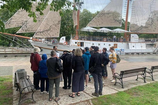 Historical Klaipeda Old Town Tour In the Lost City of Memel - Highlights of the Old Town
