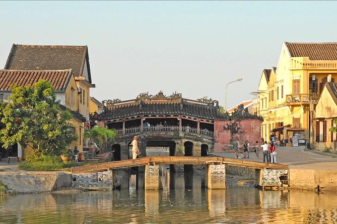 Hoi an Old Town Walking Tour - Accessibility Features