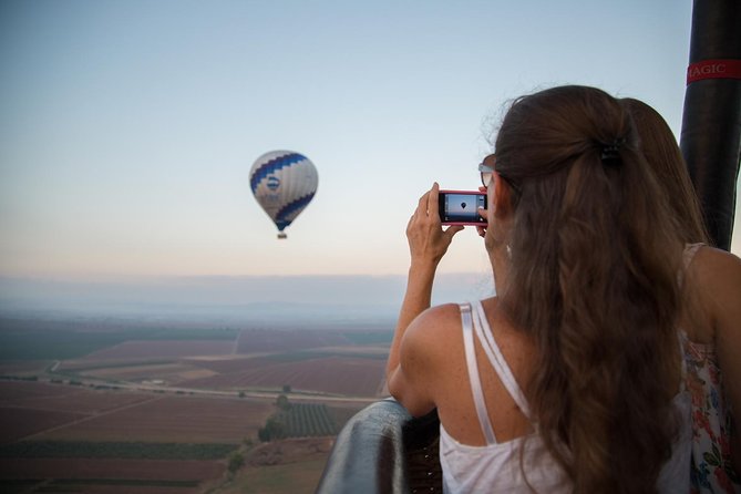 Hot Air Balloon Flight Package! Champagne, Morning Snacks and Crazy Souvenirs! - VIP Inclusions for Your Adventure