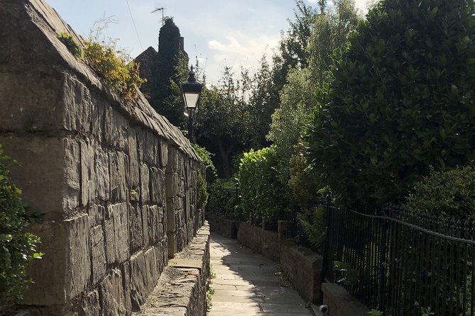 Interactive Treasure Hunt Experience of Yorks Secret - Clue-Solving and City Exploration