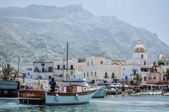 Ischia Boat Tour Half Day - Meeting and End Points
