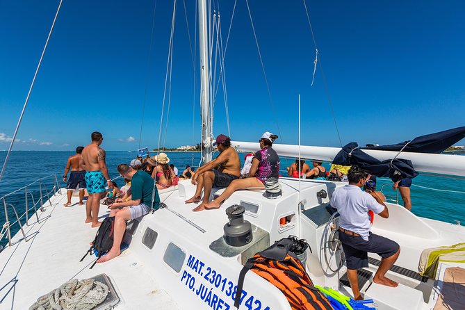 Isla Mujeres Catamaran, Open Bar & Optional Buffet and Pick up - Meeting and Pickup Information