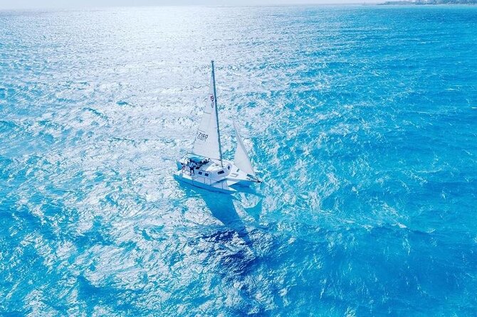 Isla Mujeres Premium Tour in Private Catamaran With Lunch - Inclusions
