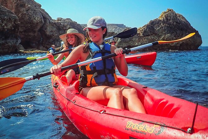 Kayak Tour Golden Hour at St Pauls Island 2 Hours 30 Minutes - Meeting Point and Safety