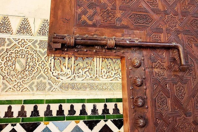 Last Tickets: Alhambra & Nasrid Palaces. Entry Time May Vary - Accessibility Features