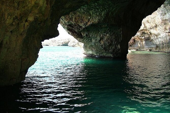 Leuca Marine Caves Tour Review - Accessibility and Participation