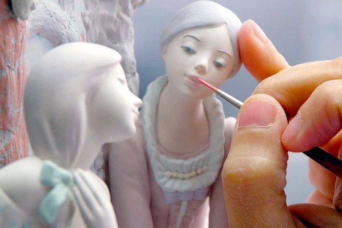 Lladro Factory Visit and Paella Lunch at the Beach - Highlights of the Factory Tour