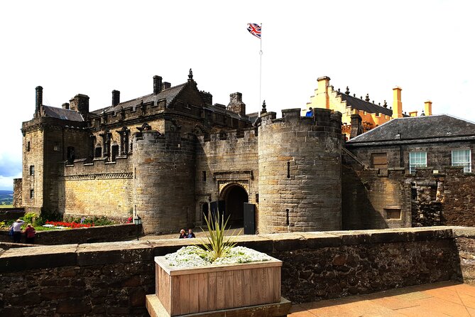 Loch Lomond, Stirling Castle, Distillery Luxury Private Tour - Transportation and Accessibility