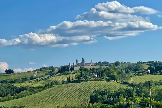 Lucca Private Day Tour to Chianti & San Gimignano - Pickup and Start Time