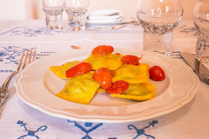 Lunch or Dinner and Cooking Demo at a Local Home in Rimini - Seasonal Starter Delight