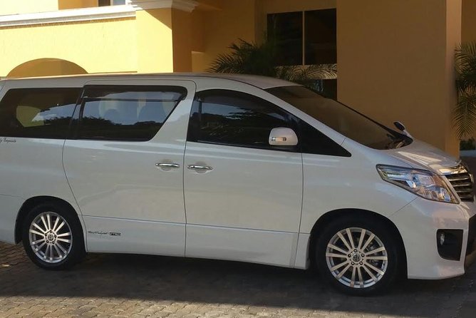 Luxury Bahia Principe Jamaica Private Airport Shuttle - Vehicle and Capacity Options