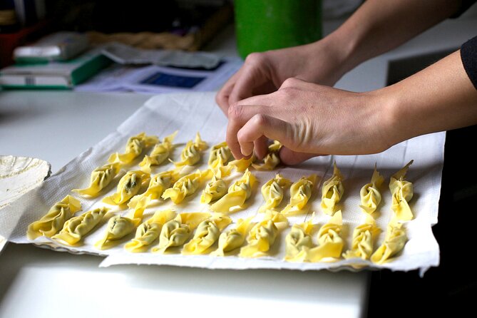 Luxury Cooking Class With a Chef in Bellagio - Exploring the Venue and Facilities