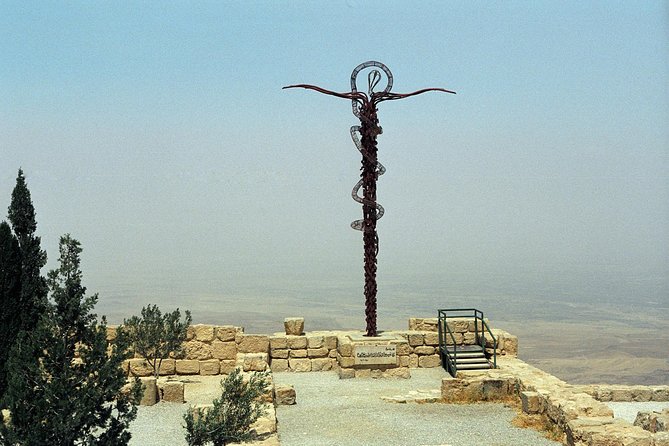 Madaba, Mount Nebo, and Dead Sea From Amman With Lunch - Exploring Mount Nebo