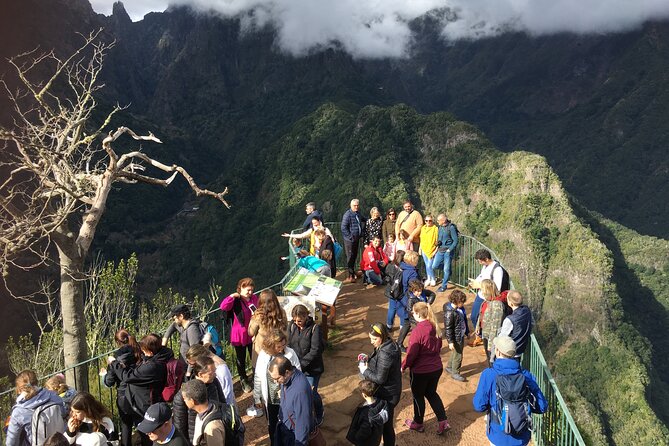 Madeira Top Sunset - Discovering the Trout Farm