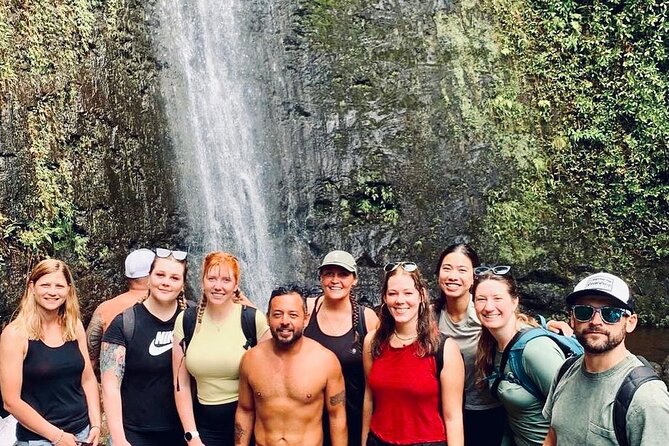 Manoa Falls Waterfall Hike! - Exploring Manoa Falls