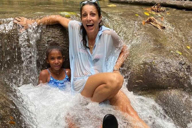 Mayfield Falls With French Tour Guide - Tour Schedule