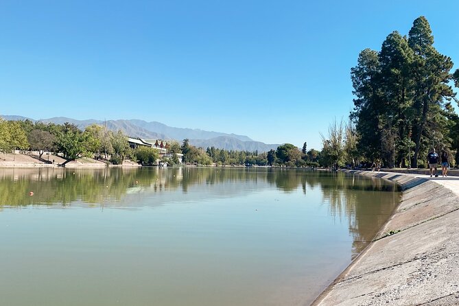 Mendoza Walking Tour Visit the Park and the City - Discovering the Citys Architecture