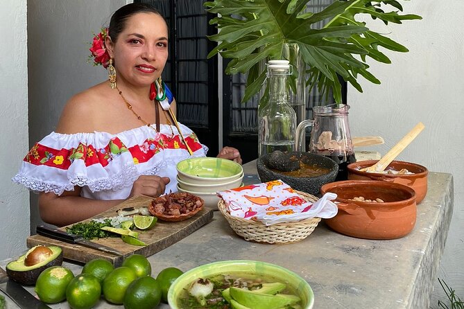 Mexican Cooking Classes and Market Visit in Guadalajara - Meeting Point and Accessibility