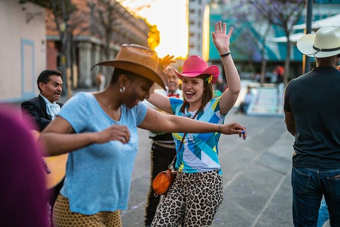 Mexico City's Night Out: Cantinas, Lucha Libre & Mariachi Music - Itinerary and Activities
